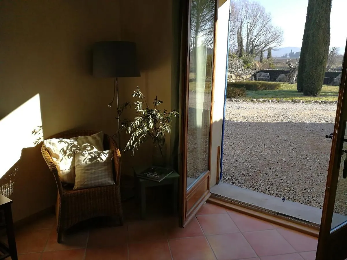 Bed and Breakfast Le Mas de Canteperdrix à Mazan 3*,  France