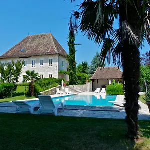 https://domaine-du-manoir.hotels-rhonealpes.com