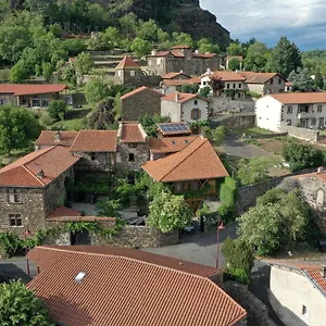 https://chambre-dhotes-du-tapissier.hotels-rhonealpes.com